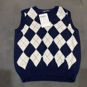 Brandy Melville sweater vest, brand new with tags, first size.